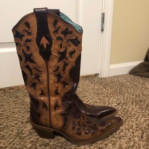 Corral vintage cowboy boot